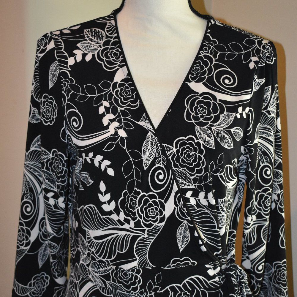 Apt. 9 Wrap Around Dress with 3/4 Length Sleeves